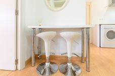 Apartamento em Madrid - M (CAS292) Charmartin 4 Torres : 2 dormitorios ide