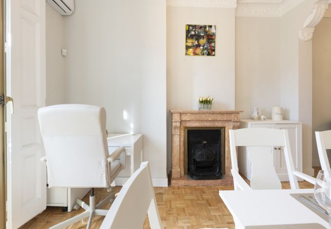 Apartamento em Madrid - M (TOL254)Acogedor piso con balcones en el centro  Apartamento em Madrid - M (TOL254)Acogedor piso con balcones en el centro