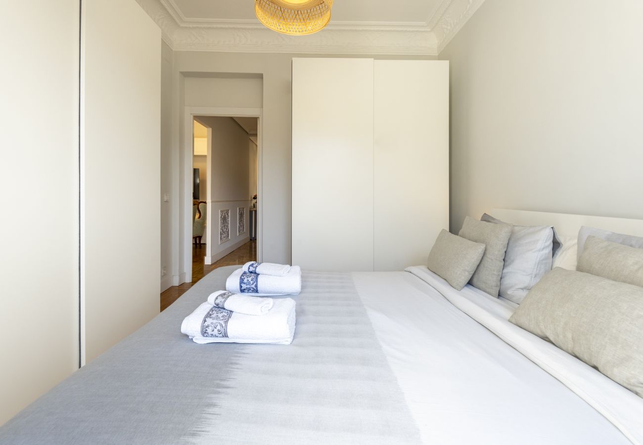 Apartamento em Madrid - M (TOL254)Acogedor piso con balcones en el centro  Apartamento em Madrid - M (TOL254)Acogedor piso con balcones en el centro