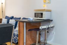 Apartamento em Madrid - M (AMP96)Piso de 2 dormitorios a pasos del Museo R