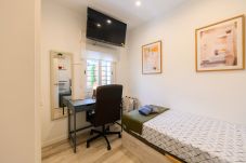 Quarto em Madrid - M (HDB1203) Tarija: Habitación con confort y esenc