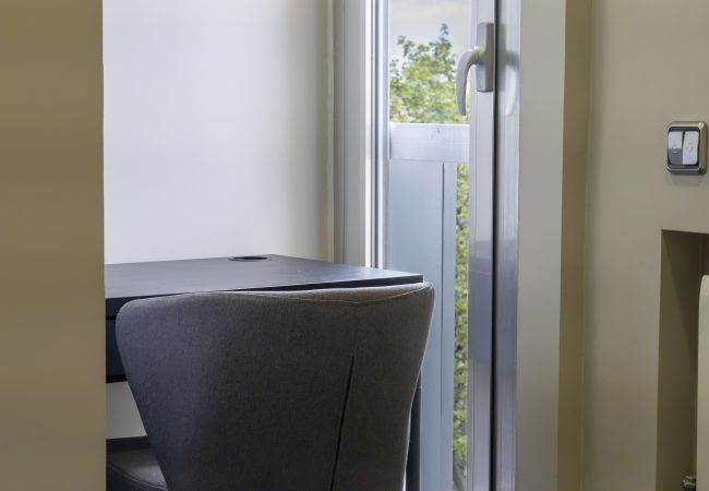 Apartamento em Madrid - M (PAC63)Alquiler Mensual en Madrid – Piso Exteri Apartamento em Madrid - M (PAC63)Alquiler Mensual en Madrid – Piso Exteri