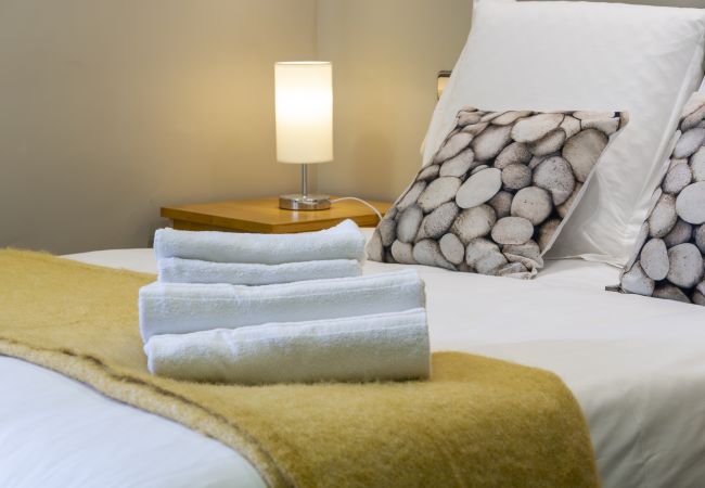 Apartamento em Madrid - M (PAC63)Alquiler Mensual en Madrid – Piso Exteri Apartamento em Madrid - M (PAC63)Alquiler Mensual en Madrid – Piso Exteri