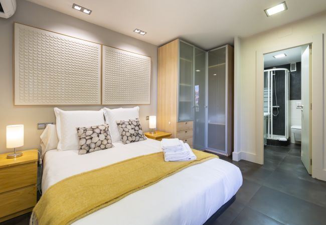 Apartamento em Madrid - M (PAC63)Alquiler Mensual en Madrid – Piso Exteri Apartamento em Madrid - M (PAC63)Alquiler Mensual en Madrid – Piso Exteri