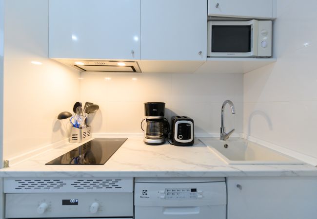 Apartamento em Madrid - M (MDL92)Alquiler Mensual en Madrid – Piso moderno Apartamento em Madrid - M (MDL92)Alquiler Mensual en Madrid – Piso moderno