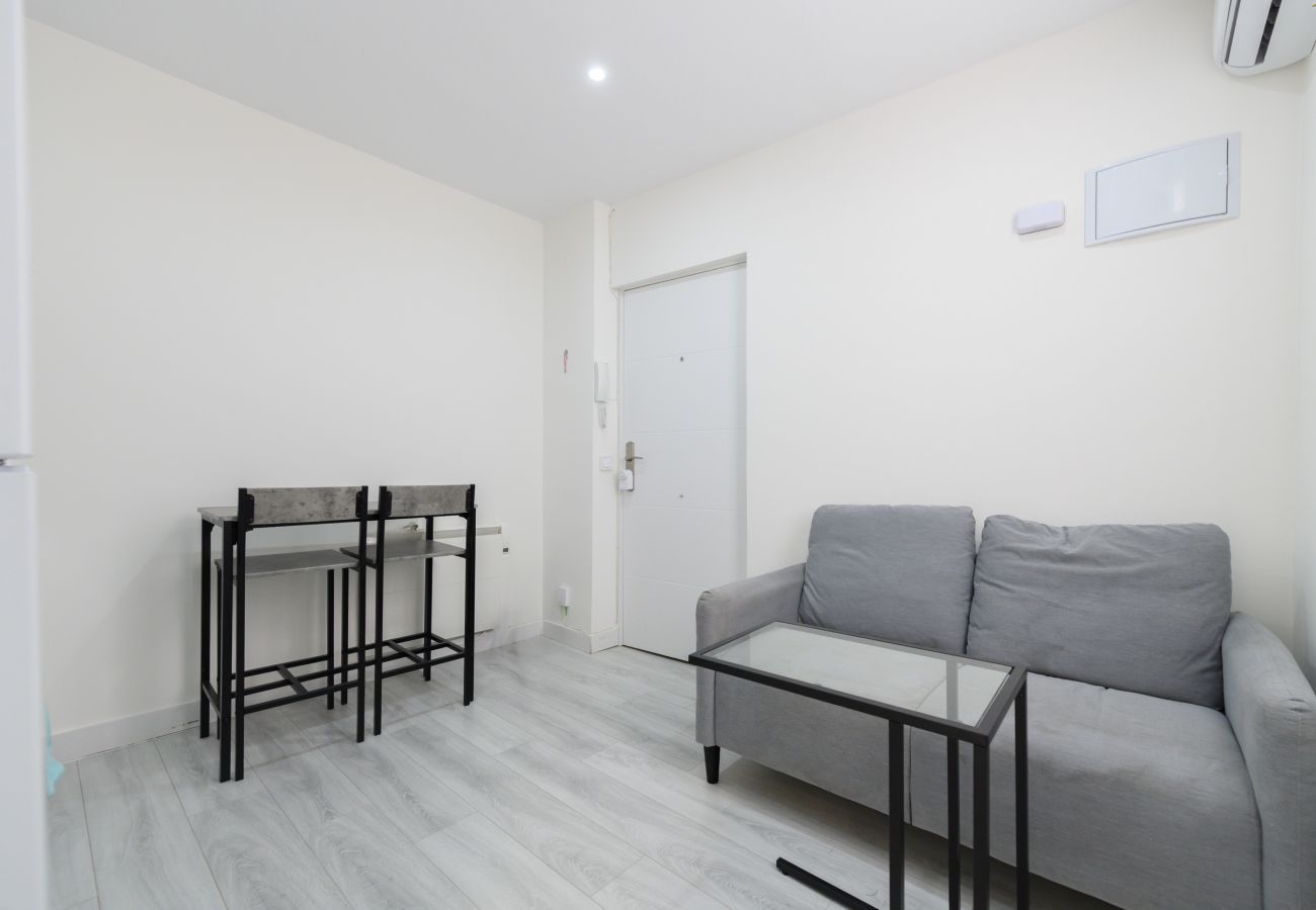 Apartamento em Madrid - M (MDL92)Alquiler Mensual en Madrid – Piso moderno Apartamento em Madrid - M (MDL92)Alquiler Mensual en Madrid – Piso moderno