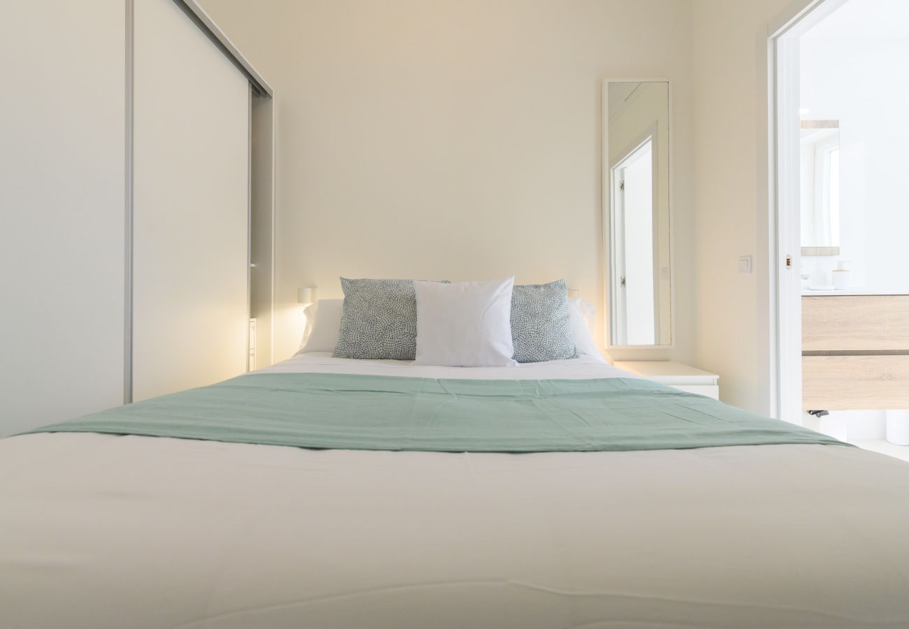 Apartamento em Madrid - M (MDL92)Alquiler Mensual en Madrid – Piso moderno Apartamento em Madrid - M (MDL92)Alquiler Mensual en Madrid – Piso moderno