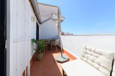 Apartamento em Madrid - M (ARR126D)Piso de dos dormitorios-Terraza y balcó