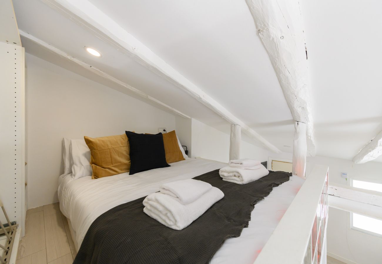 Apartamento em Madrid - M (SVF154) Piso tipo loft de 1 dormitorio en el ce Apartamento em Madrid - M (SVF154) Piso tipo loft de 1 dormitorio en el ce