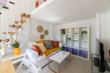 Apartamento em Madrid - M (SVI15) Piso tipo loft de 1 dormitorio en el ce