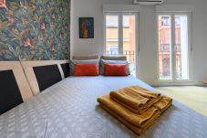 Apartamento em Madrid - M (TEN602) Piso de 2 dormitorios con balcón en Ma