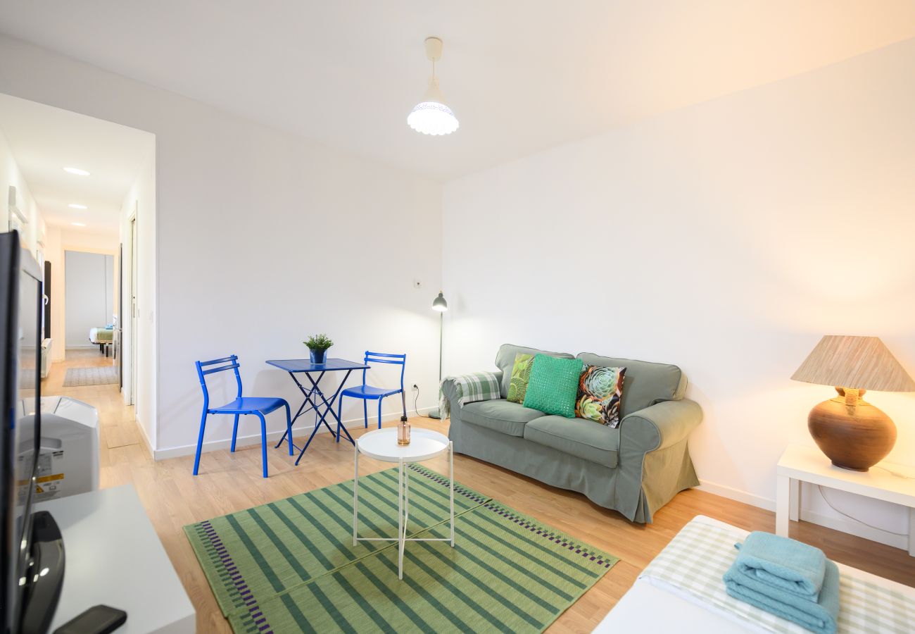 Apartamento em Madrid - M (FOV160I)Piso de 1 Dormitorio en Chamartín-Madri