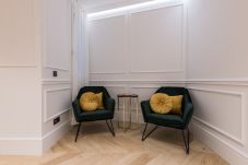 Apartamento em Madrid - M (GPA240) Exclusivo Piso de Lujo en el Barrio de