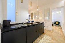 Apartamento em Madrid - M (GPA240) Exclusivo Piso de Lujo en el Barrio de