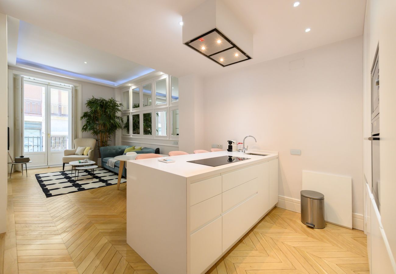 Apartamento em Madrid - M (REI251)Apartamento de Lujo en el Corazón de Mad Apartamento em Madrid - M (REI251)Apartamento de Lujo en el Corazón de Mad