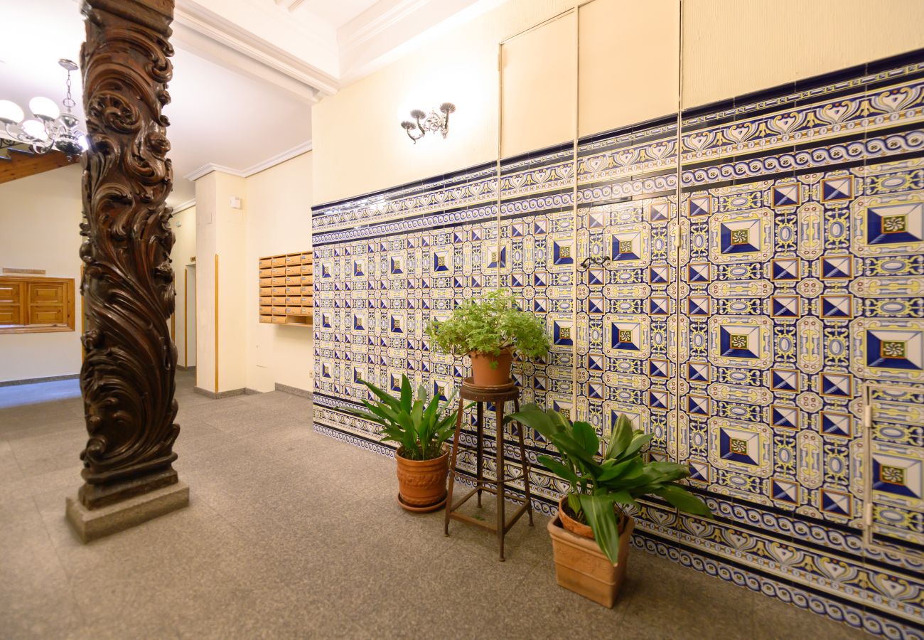 Apartamento em Madrid - M (REI251)Apartamento de Lujo en el Corazón de Mad Apartamento em Madrid - M (REI251)Apartamento de Lujo en el Corazón de Mad