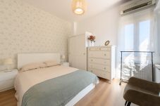 Apartamento em Madrid - M (ORE83)  Piso en Madrid_ 2 dormitorios y terraza