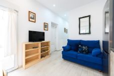 Apartamento em Madrid - M (SFU72)Moderno piso de 1 dormitorio con terraza