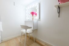 Apartamento em Madrid - M (HOR291)Moderno dúplex de 1 dormitorio con toda