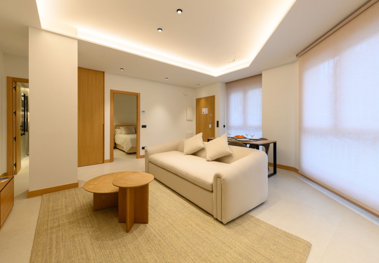 Apartamento em Madrid - M (SCR7B1) Amplio piso exterior de un dormitorio e