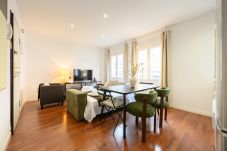 Apartamento em Madrid - M (MAL71B) Moderno piso de 1 dormitorio en  Madri