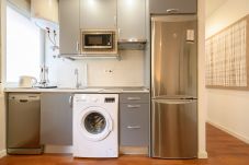 Apartamento em Madrid - M (MAL71B) Moderno piso de 1 dormitorio en  Madri