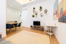Apartamento em Madrid - M (LCE3) Amplio y moderno piso de 4 dormitorios