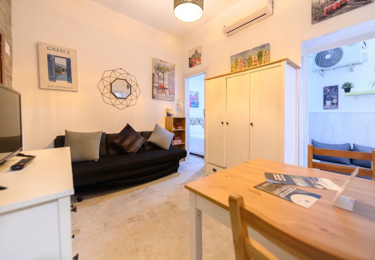Apartamento em Madrid - M (SEL60I) Piso de 1 dormitorio y terraza en Madri
