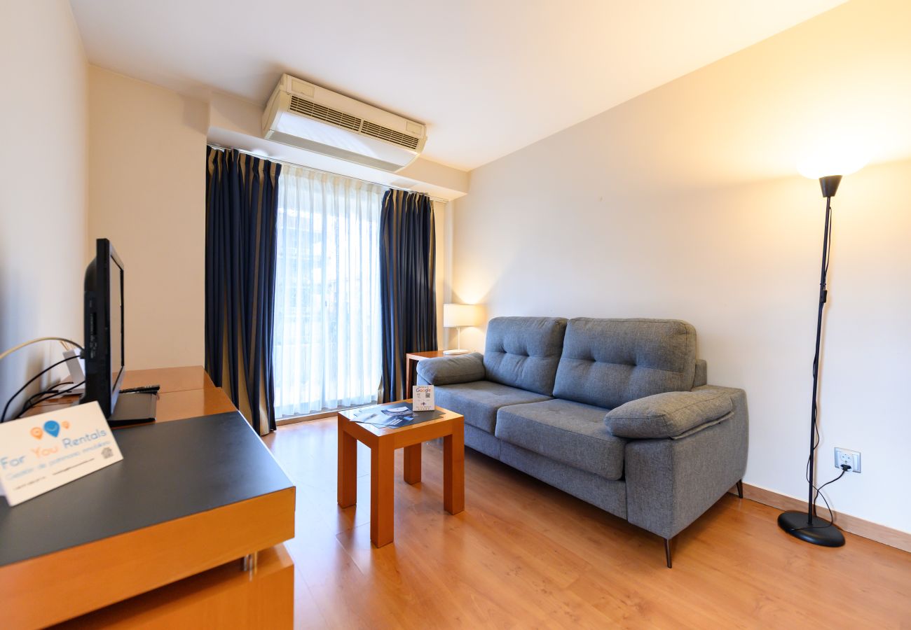 Apartamento em Madrid - M (MLE16A2320) Amplio piso 1 dormitorio en Chamart