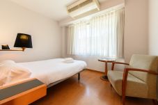 Apartamento em Madrid - M (MLE16A2320) Amplio piso 1 dormitorio en Chamart