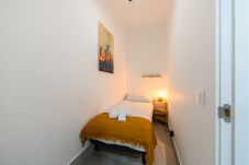 Apartamento em Madrid - M (ROB20E) Acogedor piso en Puente de Vallecas