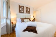 Apartamento em Madrid - M (MOS34D7E) Amplio y elegante piso de dos dormito
