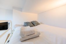 Apartamento em Madrid - M (IRI70) Acogedor Dúplex en el barrio Salamanca