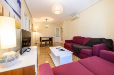 Apartamento em Madrid - M (TAM82D) Amplio piso de 2 dormitorios en Madrid