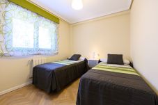 Apartamento em Madrid - M (TAM82D) Amplio piso de 2 dormitorios en Madrid