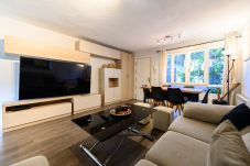 Chalet em Madrid - M (SAB52) Amplio Chalet 3 dormitorios y terraza