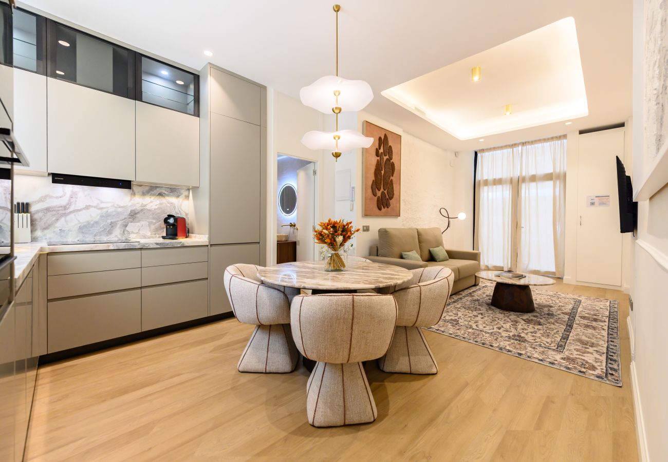 Apartamento em Madrid - M (HER1080C) Piso de 2 dormitorios en el barrio d