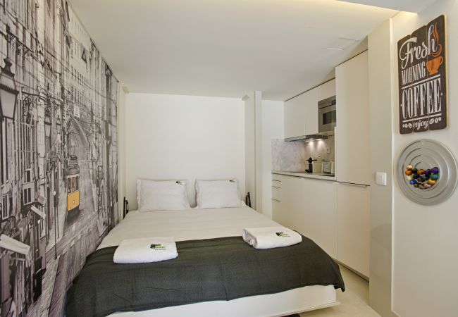 Studio in Lisbon - Alfama Boutique Apartment (C44) Studio in Lisbon - Alfama Boutique Apartment (C44)