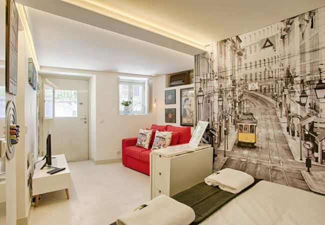 Studio in Lisbon - Alfama Boutique Apartment (C44) Studio in Lisbon - Alfama Boutique Apartment (C44)