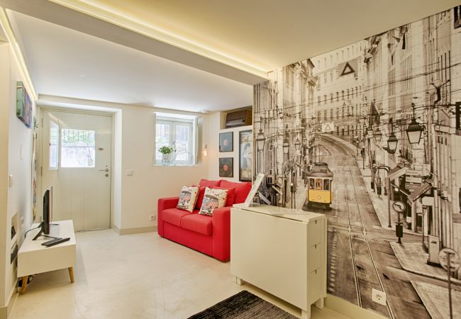 Studio in Lisbon - Alfama Boutique Apartment (C44) Studio in Lisbon - Alfama Boutique Apartment (C44)