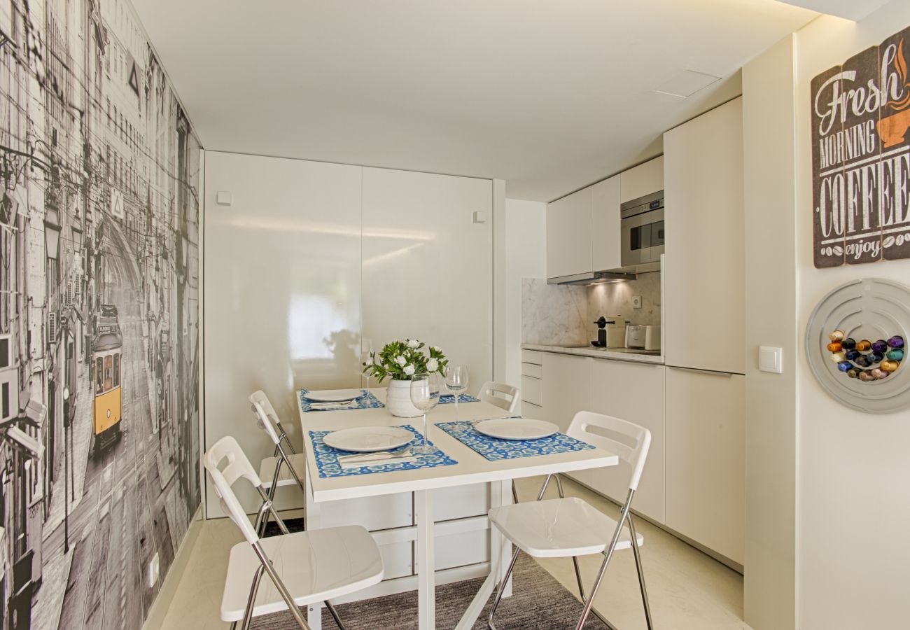 Studio in Lisbon - Alfama Boutique Apartment (C44) Studio in Lisbon - Alfama Boutique Apartment (C44)