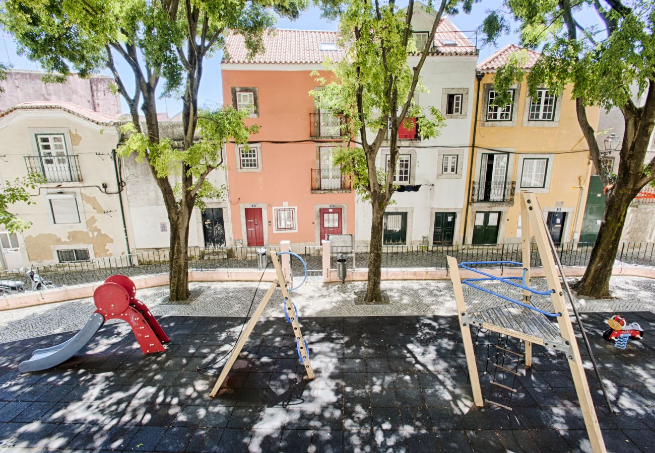 Studio in Lisbon - Alfama Boutique Apartment (C44) Studio in Lisbon - Alfama Boutique Apartment (C44)