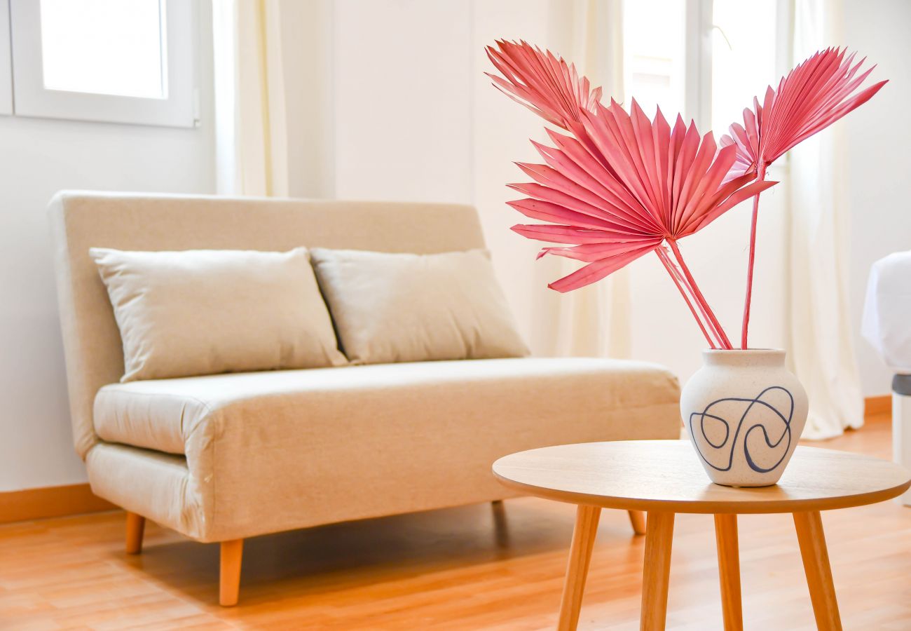 Studio in Madrid - M (MLU421) Apartamento TETUAN "CASTELLANA&quo Studio in Madrid - M (MLU421) Apartamento TETUAN "CASTELLANA&quo