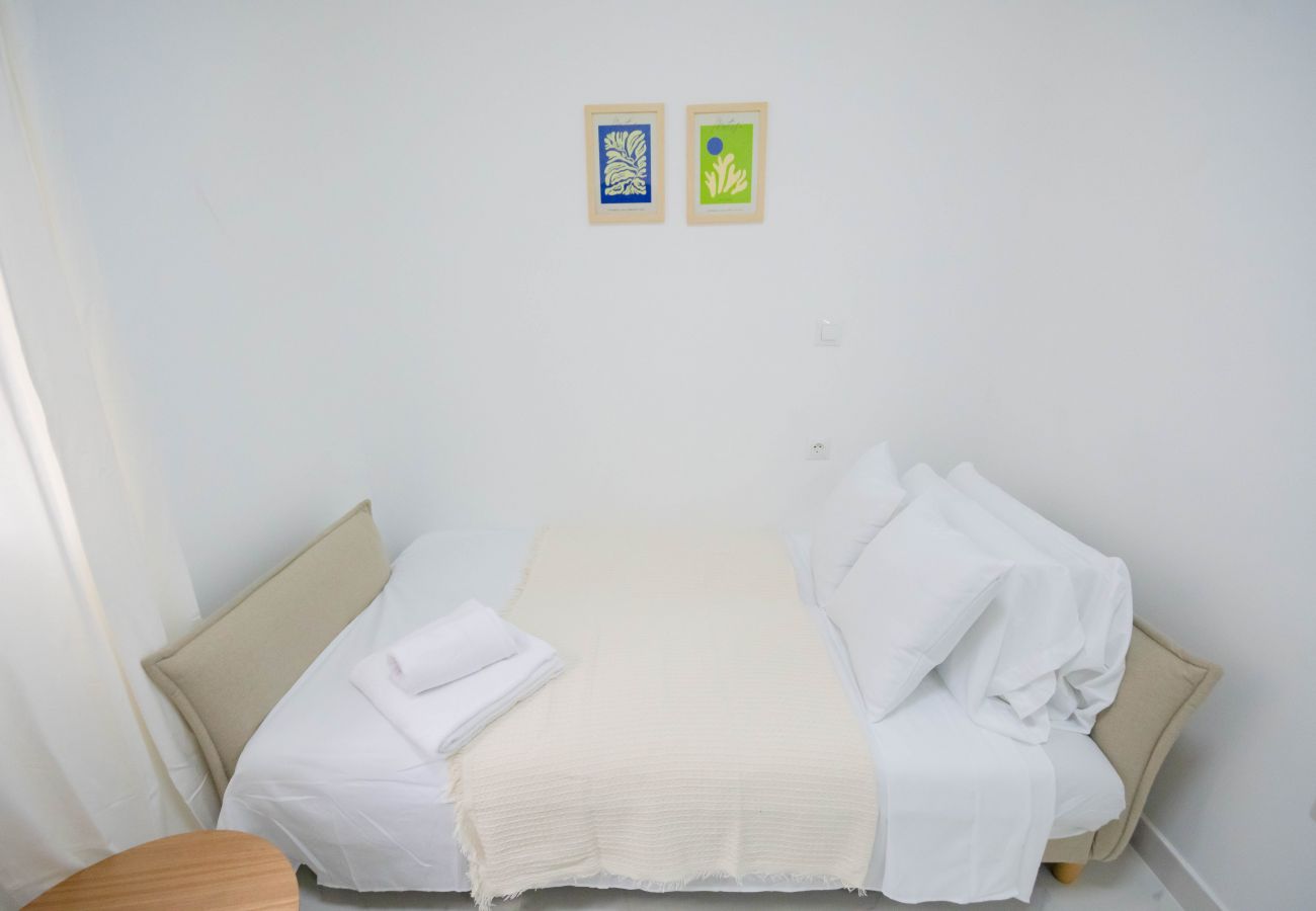 Studio in Madrid - M (MLU4B1) TETUAN "EL CENTRO" Studio in Madrid - M (MLU4B1) TETUAN "EL CENTRO"