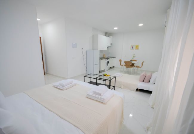 Studio in Madrid - M (MLU4B2) TETUAN "EL RETIRO" Studio in Madrid - M (MLU4B2) TETUAN "EL RETIRO"