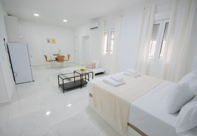 Studio in Madrid - M (MLU4B2) TETUAN "EL RETIRO" Studio in Madrid - M (MLU4B2) TETUAN "EL RETIRO"