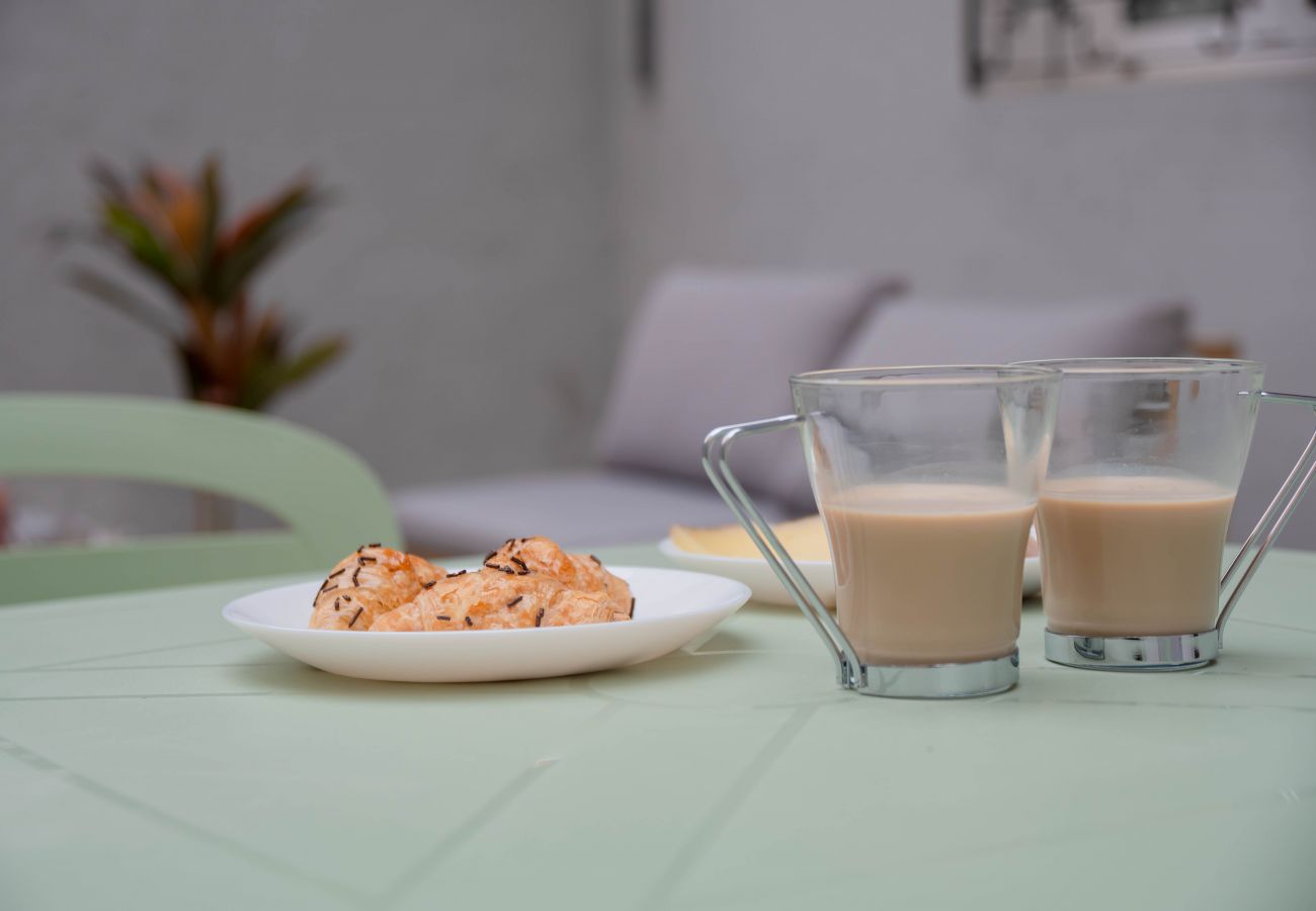 Studio in Madrid - M (MLU4B2) TETUAN "EL RETIRO" Studio in Madrid - M (MLU4B2) TETUAN "EL RETIRO"