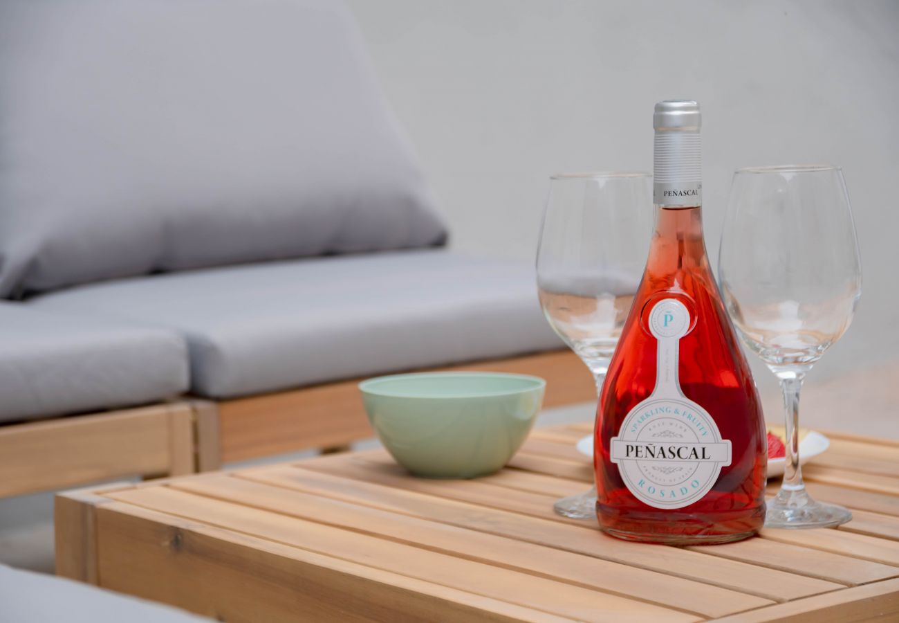 Studio in Madrid - M (MLU4B2) TETUAN "EL RETIRO" Studio in Madrid - M (MLU4B2) TETUAN "EL RETIRO"