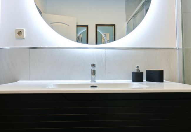 Apartment in Madrid - M (ORE512) Apartamento Espacioso de Tres Dormitori Apartment in Madrid - M (ORE512) Apartamento Espacioso de Tres Dormitori