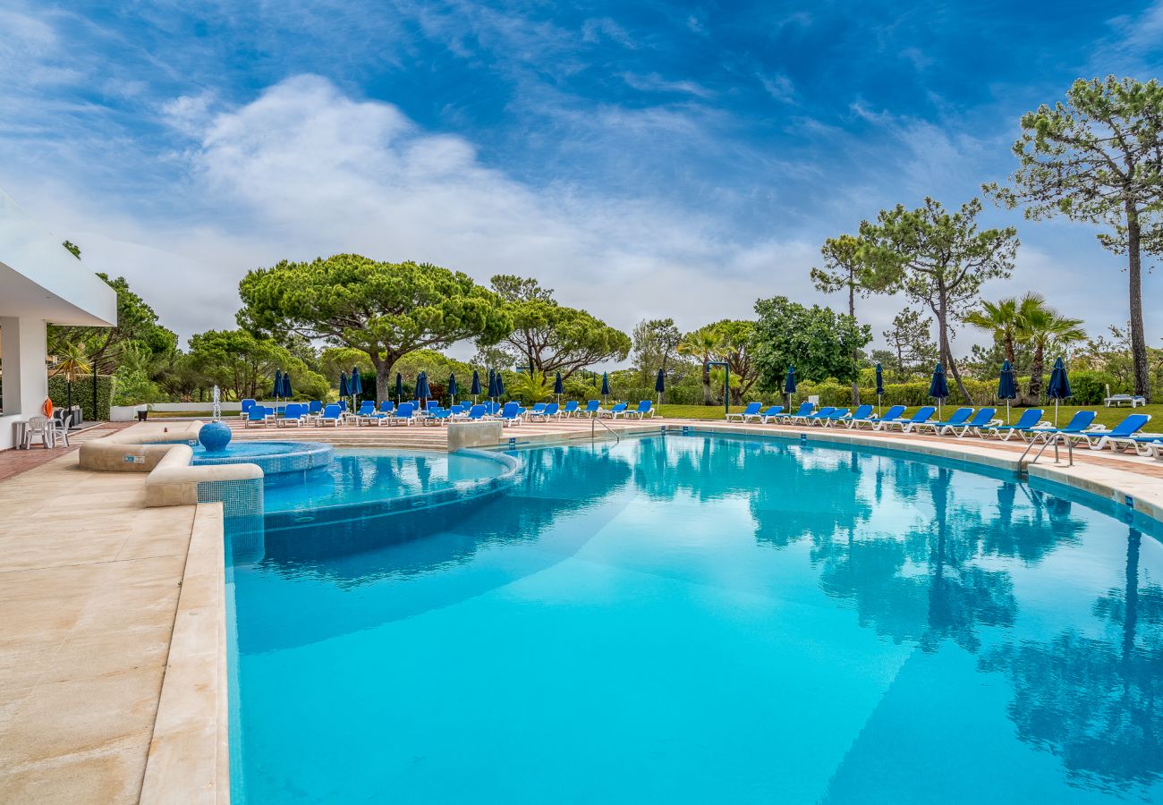 Apartment in Quinta do Lago - Quinta do Lago Luxury Beach Apartment (S50) Apartment in Quinta do Lago - Quinta do Lago Luxury Beach Apartment (S50)